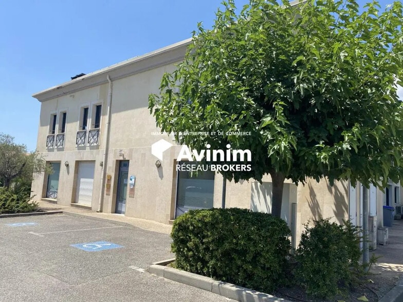 Bureau dans Tourrettes à vendre - Photo de l’immeuble – Image 3 sur 12