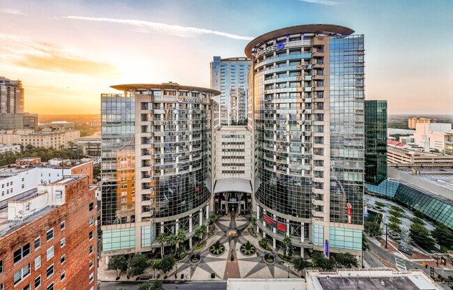 Plus de détails pour 121 S Orange Ave, Orlando, FL - Coworking à louer