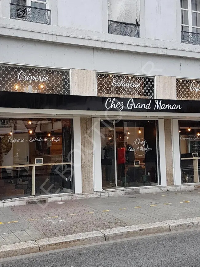 Plus de détails pour Local commercial à vendre