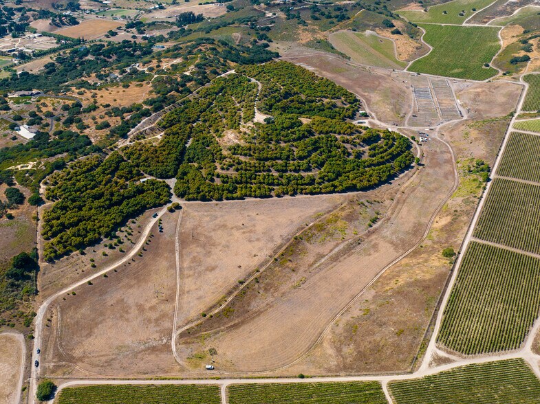 2761 Cebada Canyon Rd, Lompoc, CA à vendre - Photo de l’immeuble – Image 3 sur 7