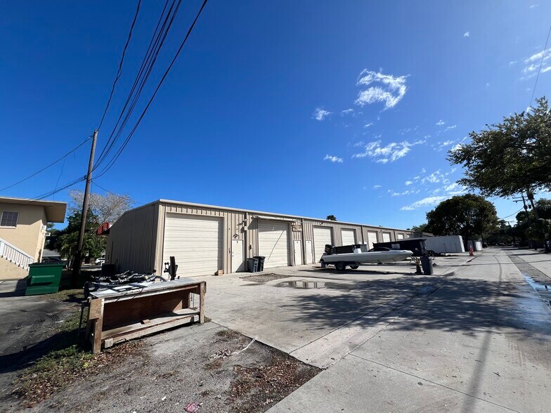 228 Hibiscus St, Jupiter, FL à vendre - Photo de l’immeuble – Image 3 sur 4