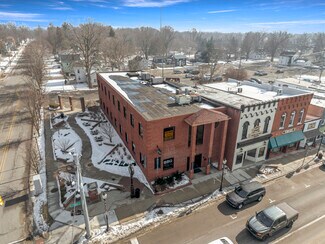 Plus de détails pour 107 S Main St, Almont, MI - Local commercial à vendre