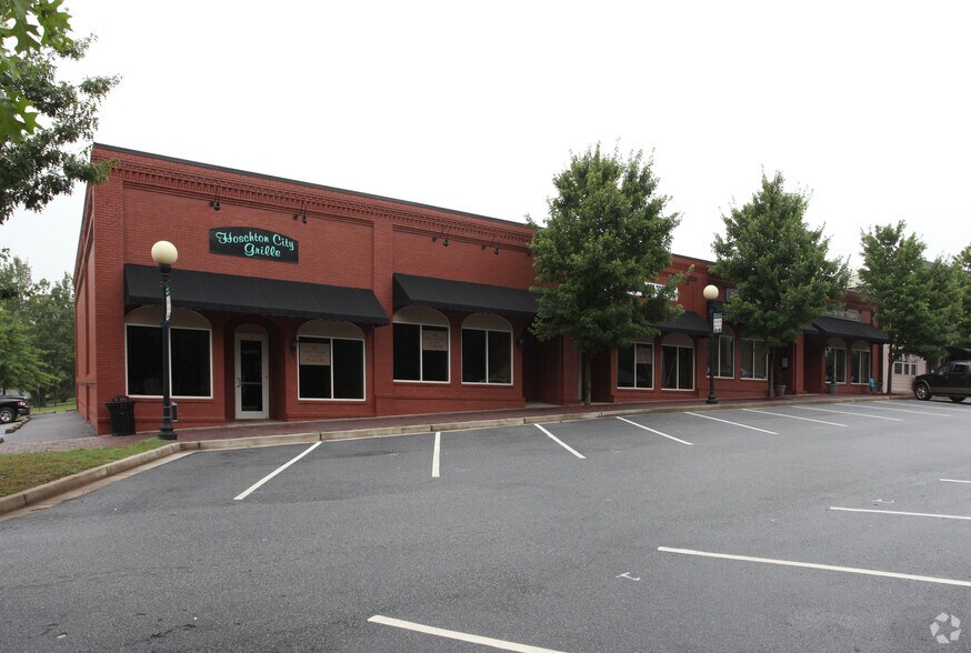 21-29 City Sq, Hoschton, GA à louer - Photo de l’immeuble – Image 3 sur 17