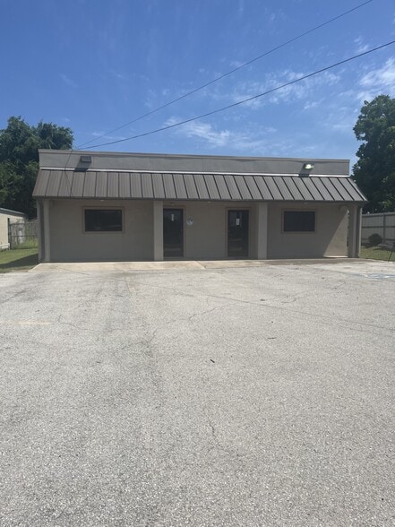 9508 W Camp Bowie, Fort Worth, TX à louer - Photo de l’immeuble – Image 3 sur 3
