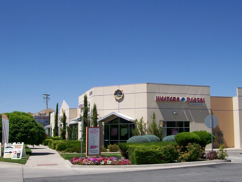 8040 S Virginia St, Reno, NV à louer - Photo de l’immeuble – Image 2 sur 4