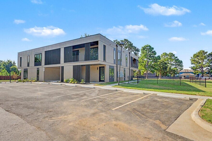 845 N Rupple Rd, Fayetteville, AR à vendre - Photo de l’immeuble – Image 2 sur 27