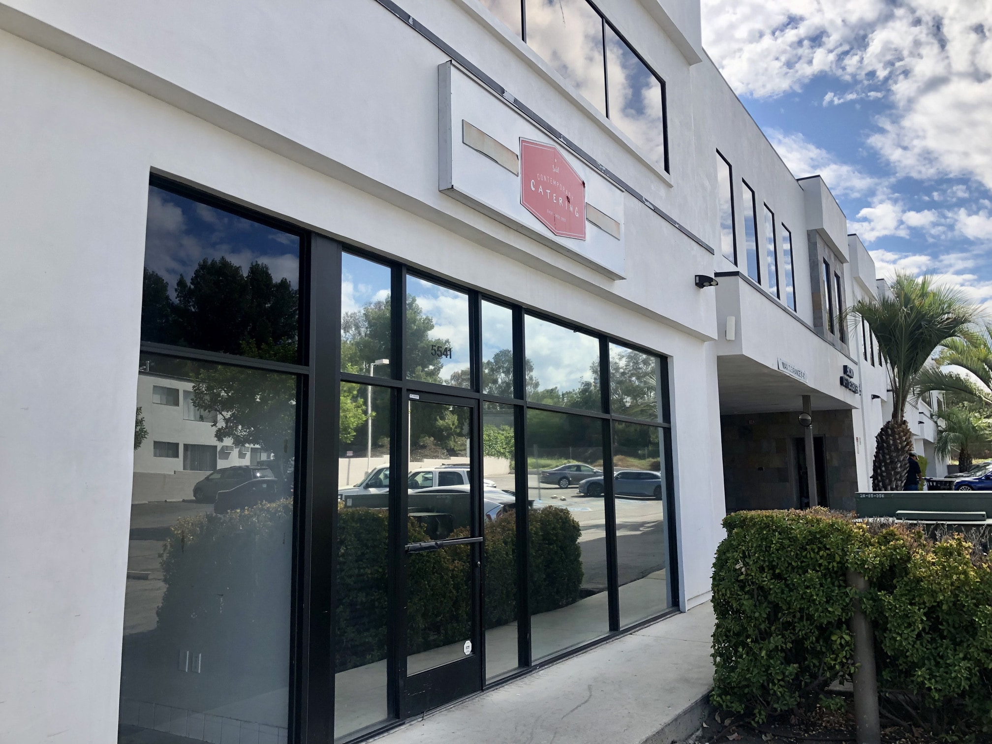 5535-5551 Balboa Blvd, Encino, CA à louer Photo intérieure– Image 1 sur 11