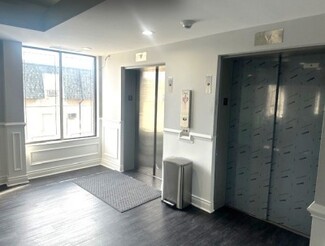 Plus de détails pour 22341 W Eight Mile Rd, Detroit, MI - Bureau/Médical à louer