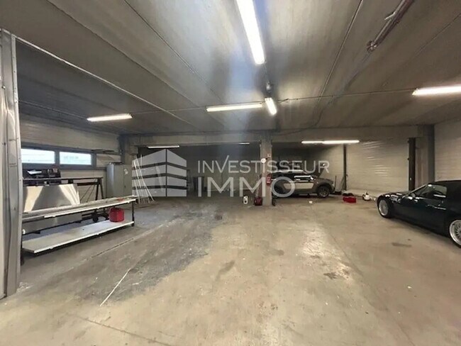 Plus de détails pour Local d’activités à vendre