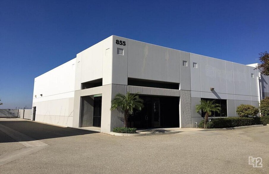 855 N Todd Ave, Azusa, CA à louer - Photo de l’immeuble – Image 2 sur 5