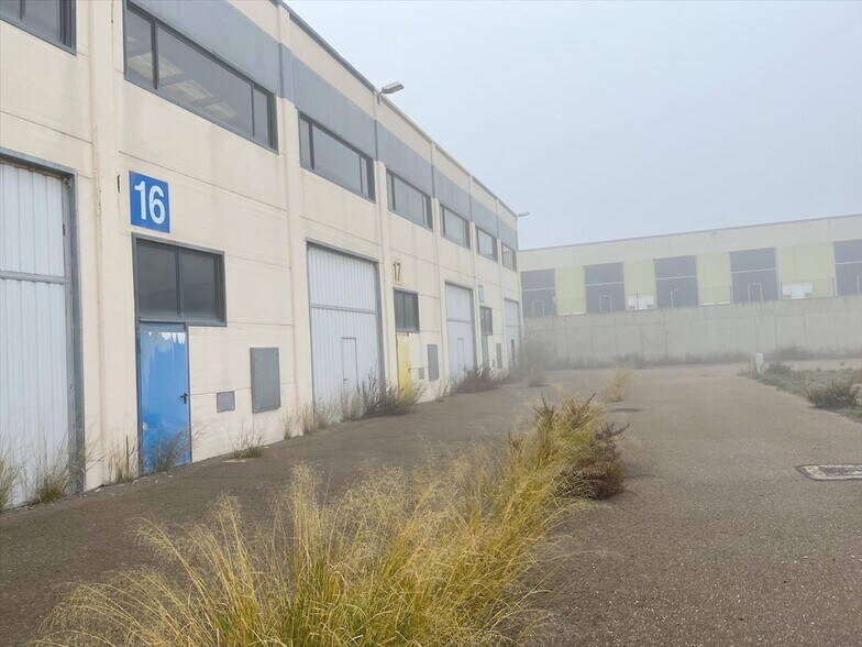 Industriel/Logistique dans Zaragoza à vendre - Photo de l’immeuble – Image 2 sur 12