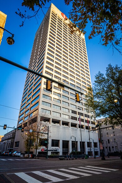40 S Main St, Memphis, TN à louer - Photo de l’immeuble – Image 2 sur 12