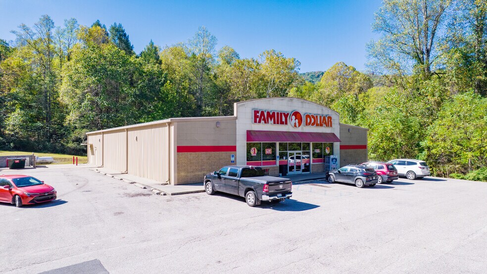 5721 Coal River Rd, Rock Creek, WV à vendre - Photo de l’immeuble – Image 3 sur 20