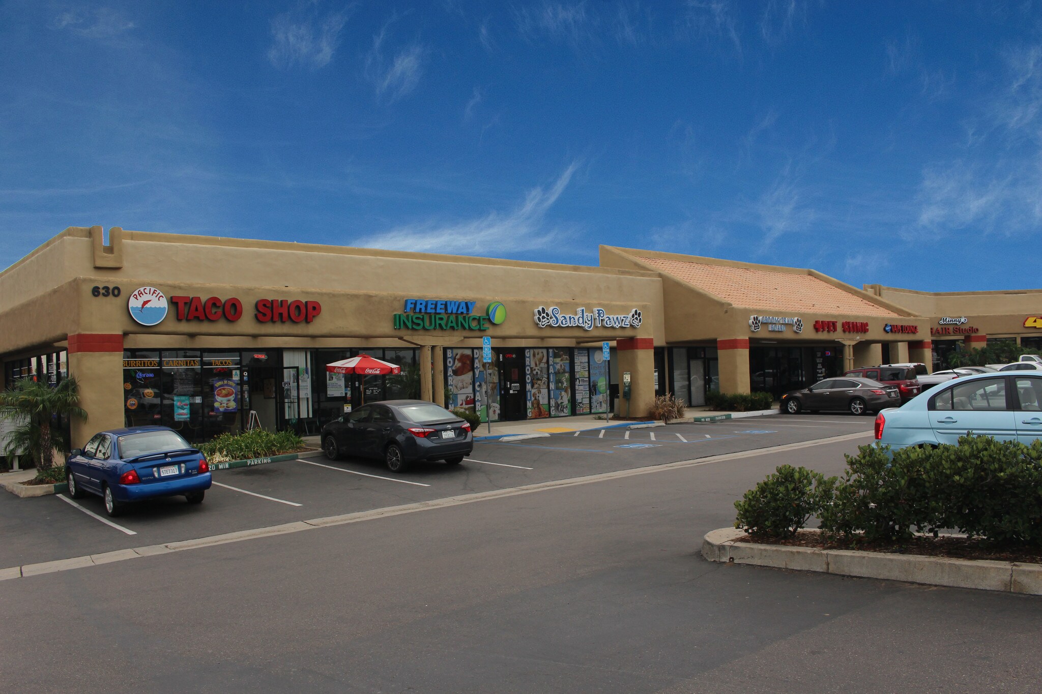 630 Nordahl Rd, San Marcos, CA à louer Photo principale– Image 1 sur 12