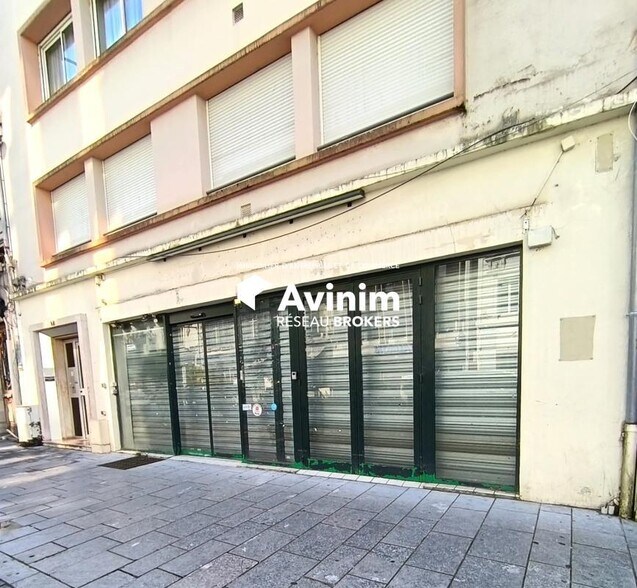 Local commercial dans Pau à louer - Photo de l’immeuble – Image 1 sur 4