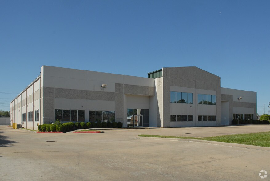 10415 Westpark Dr, Houston, TX à louer - Photo de l’immeuble – Image 2 sur 3