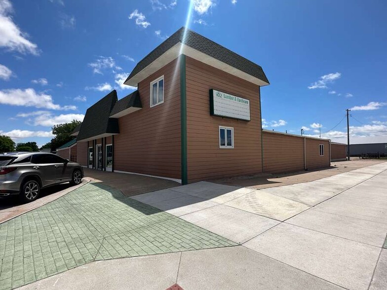 401 E Everett St, Oneill, NE à vendre - Photo principale – Image 1 sur 6