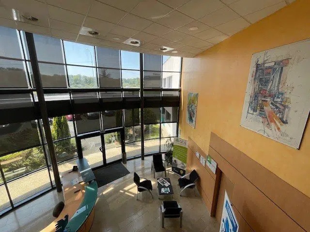 Bureau dans Écuisses à vendre Hall d’entrée– Image 1 sur 10