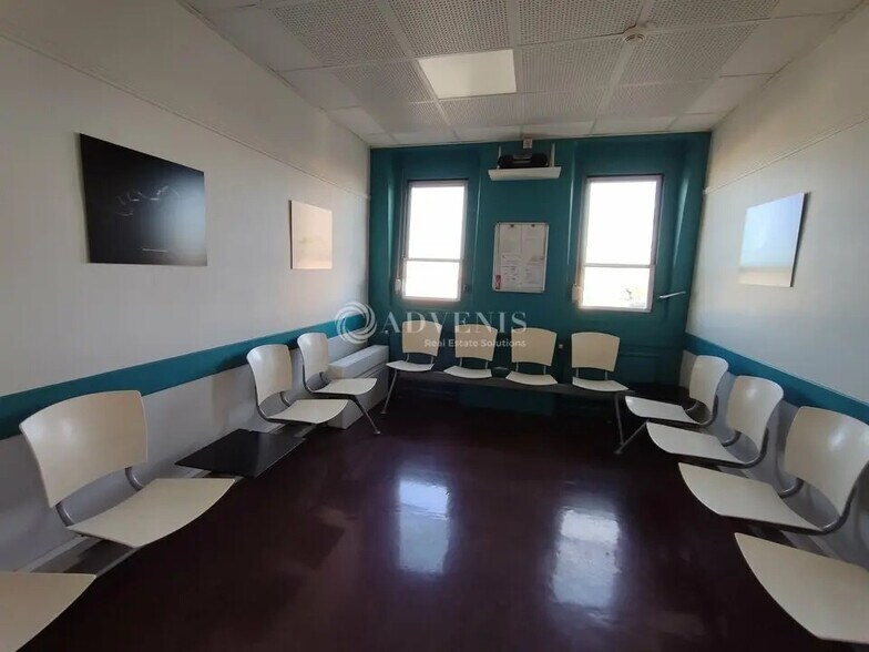 Bureau dans Montpellier à vendre - Photo de l’immeuble – Image 3 sur 7