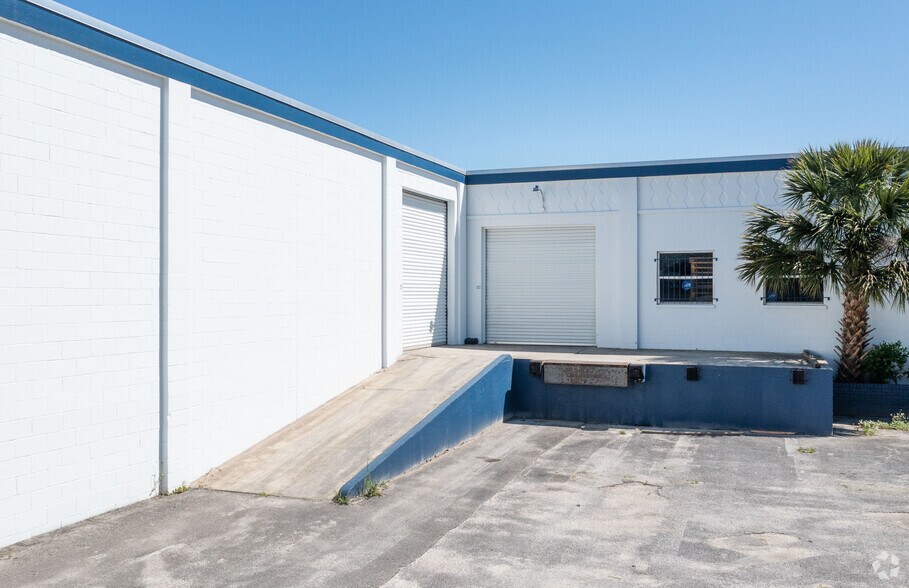 2814 Mercury Rd, Jacksonville, FL à vendre - Photo de l’immeuble – Image 3 sur 12