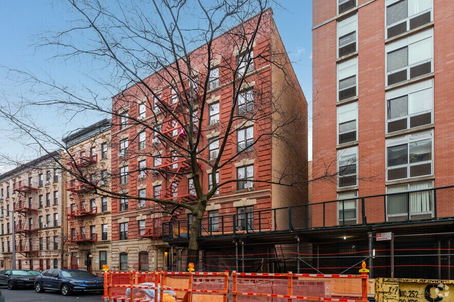 304-306 W 149th St, New York, NY à vendre - Photo de l’immeuble – Image 3 sur 5