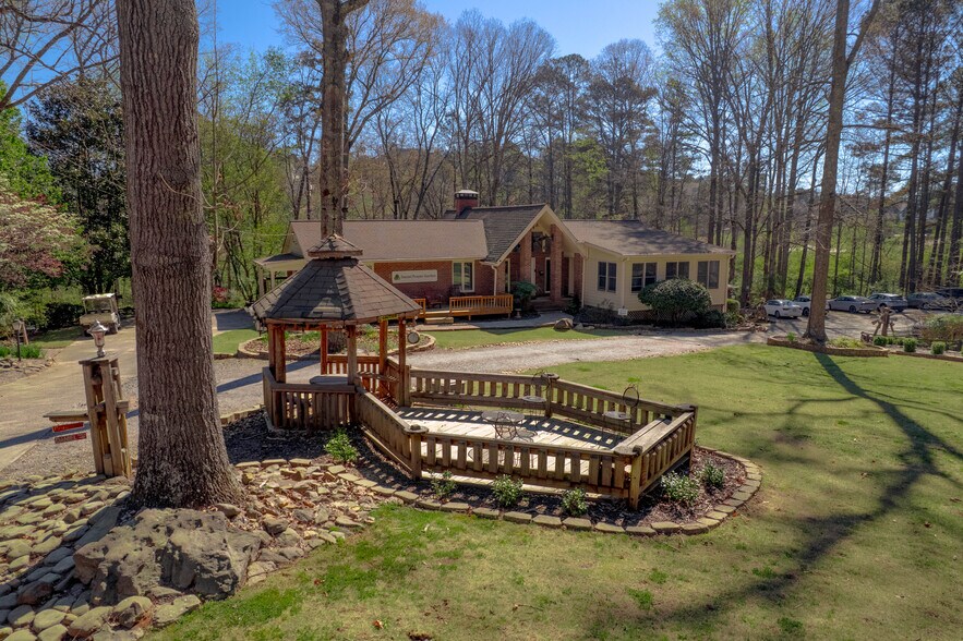 3430 Land Rd, Alpharetta, GA à vendre - Photo principale – Image 1 sur 30