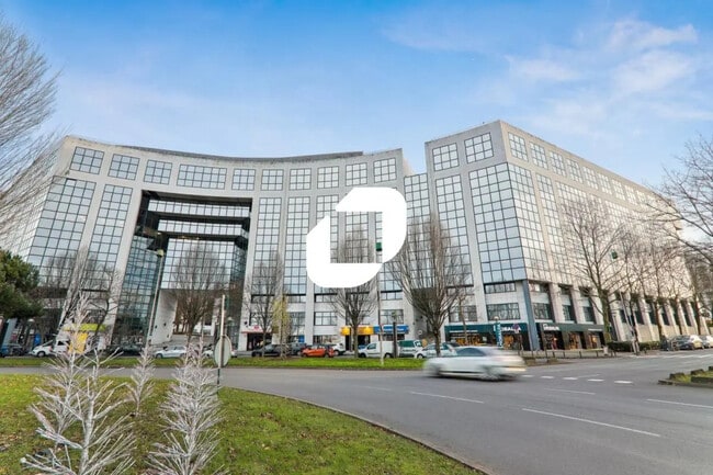 Plus de détails pour 8 Avenue Montaigne, Noisy-le-Grand - Bureau à vendre