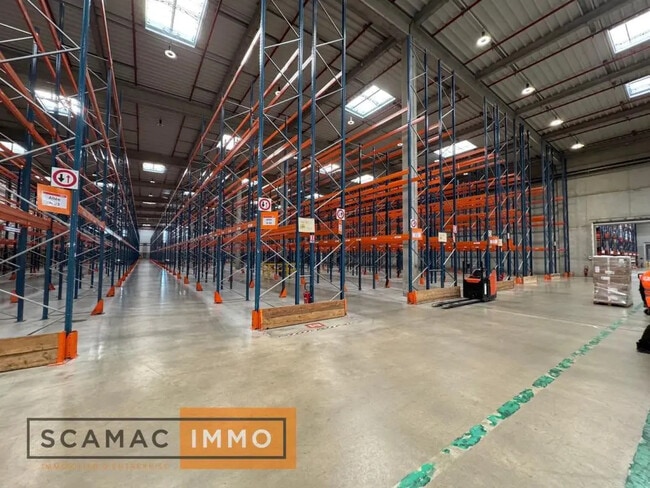 Plus de détails pour Bureau, Industriel/Logistique à louer