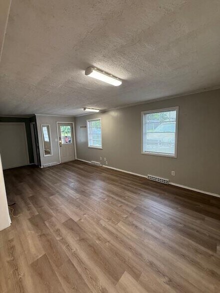 3308 Archdale Rd, High Point, NC à louer - Photo intérieure – Image 2 sur 5