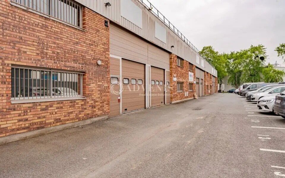 Local d’activités dans Lisses à louer Photo de l’immeuble– Image 1 sur 8