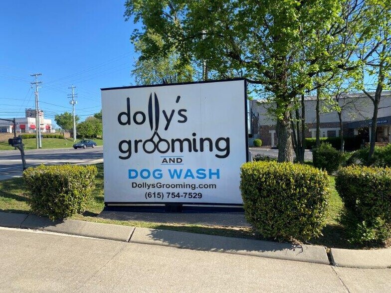 485 N Mount Juliet Rd, Mount Juliet, TN à vendre - Photo de l’immeuble – Image 2 sur 19