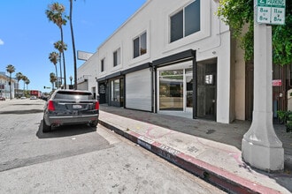 355-359 N Fairfax Ave, Los Angeles, CA à louer Photo intérieure– Image 2 sur 19