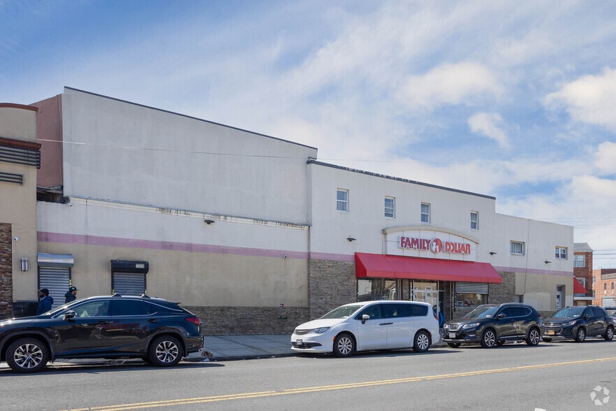 7502-7510 Rockaway Blvd, Woodhaven, NY à louer - Photo de l’immeuble – Image 2 sur 4
