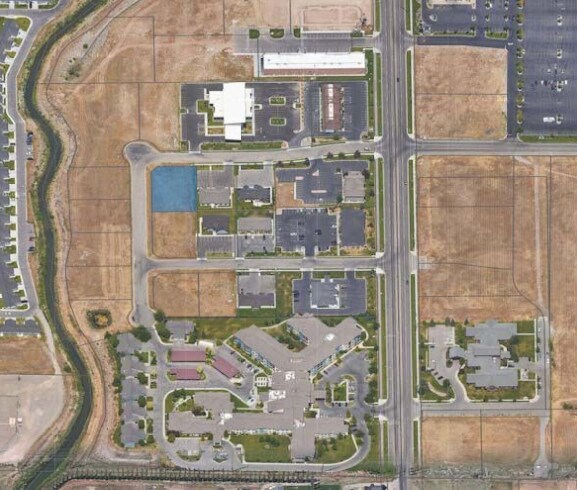 3735 Woodking Dr, Idaho Falls, ID à vendre - Photo de l’immeuble – Image 3 sur 3