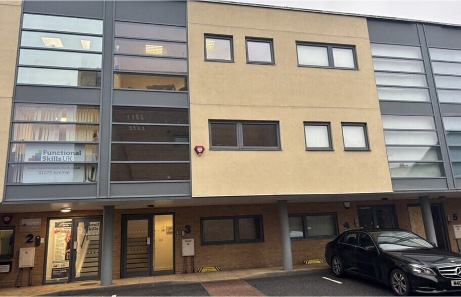 Gordon Mews, Brighton à vendre - Photo de l’immeuble – Image 1 sur 6