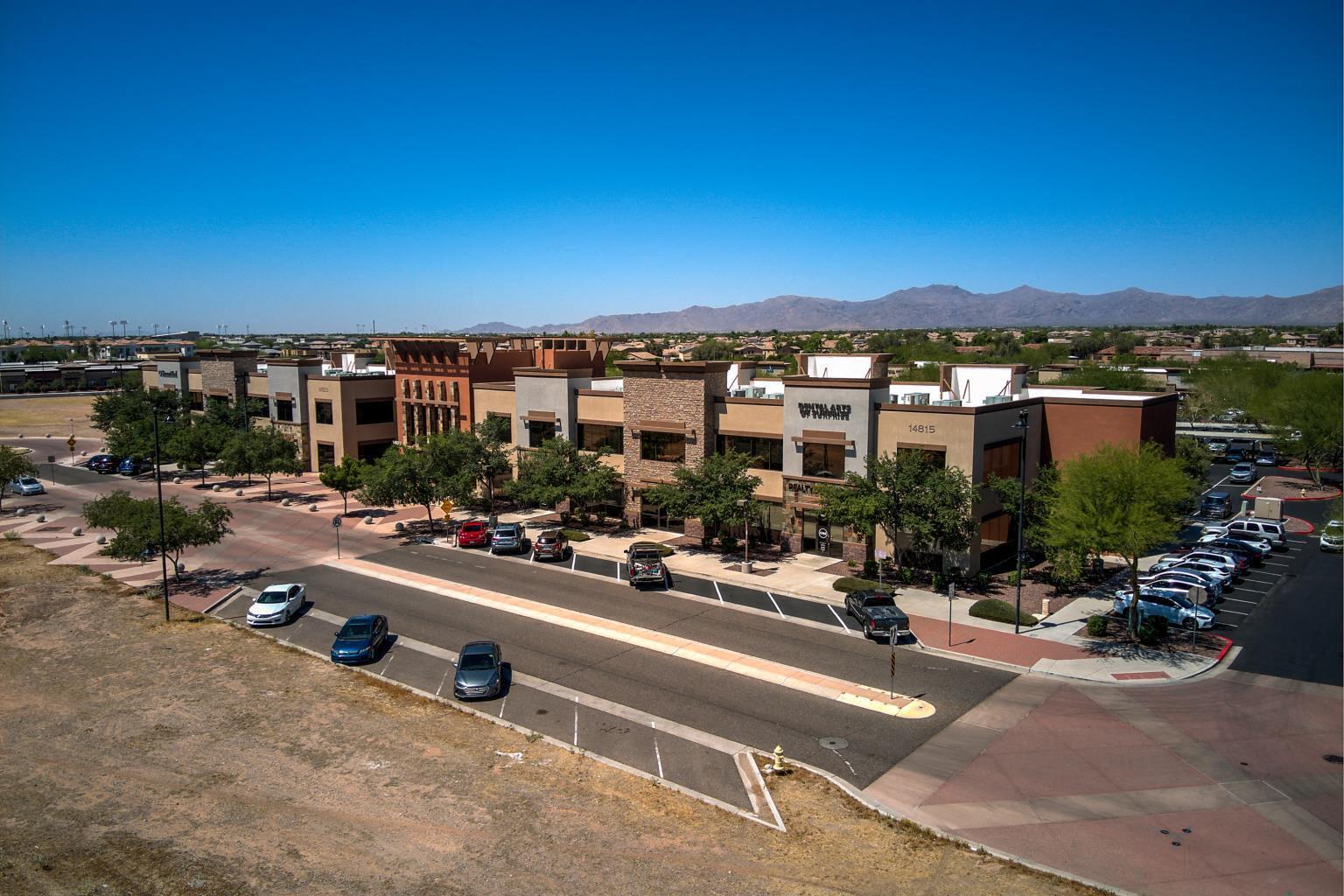 14815 W Bell Rd, Surprise, AZ à louer Photo de l’immeuble– Image 1 sur 12