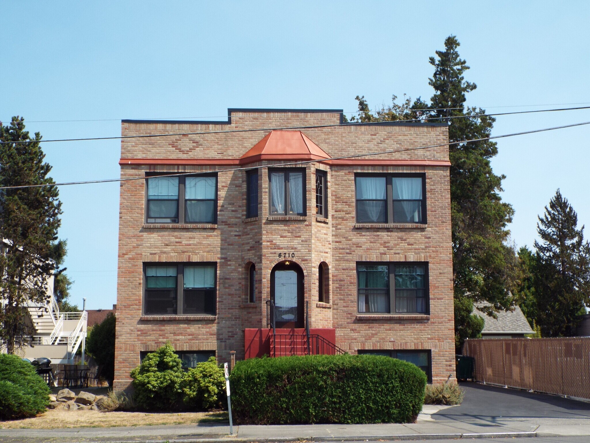 6710 Greenwood Ave N, Seattle, WA à vendre Photo principale– Image 1 sur 41