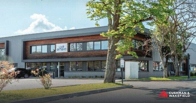 Plus de détails pour Local d'activités à louer