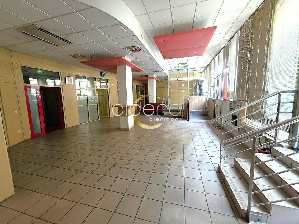 Bureau dans Clermont-Ferrand à vendre Photo de l’immeuble– Image 1 sur 14