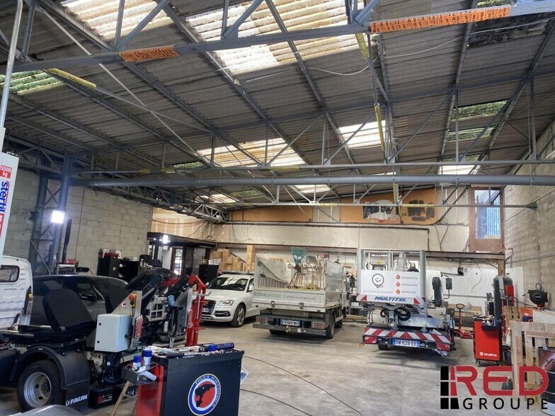 Industriel/Logistique dans Châteauneuf-le-Rouge à louer - Photo intérieure – Image 2 sur 5