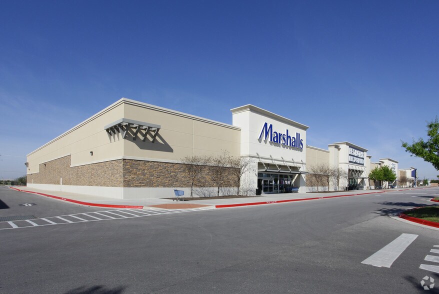 1050 McKinley Place Dr, San Marcos, TX à louer - Photo de l’immeuble – Image 2 sur 15