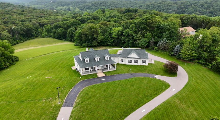 2510 Spring Valley Rd, Pacific, MO à louer - Photo de l’immeuble – Image 1 sur 3