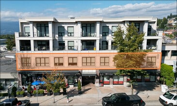 4717-4725 Hastings St, Burnaby, BC à louer Photo intérieure– Image 1 sur 4