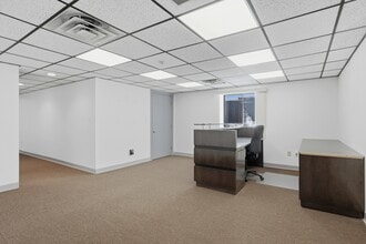 76 Sanderson Ave, Lynn, MA à louer Photo intérieure– Image 1 sur 17