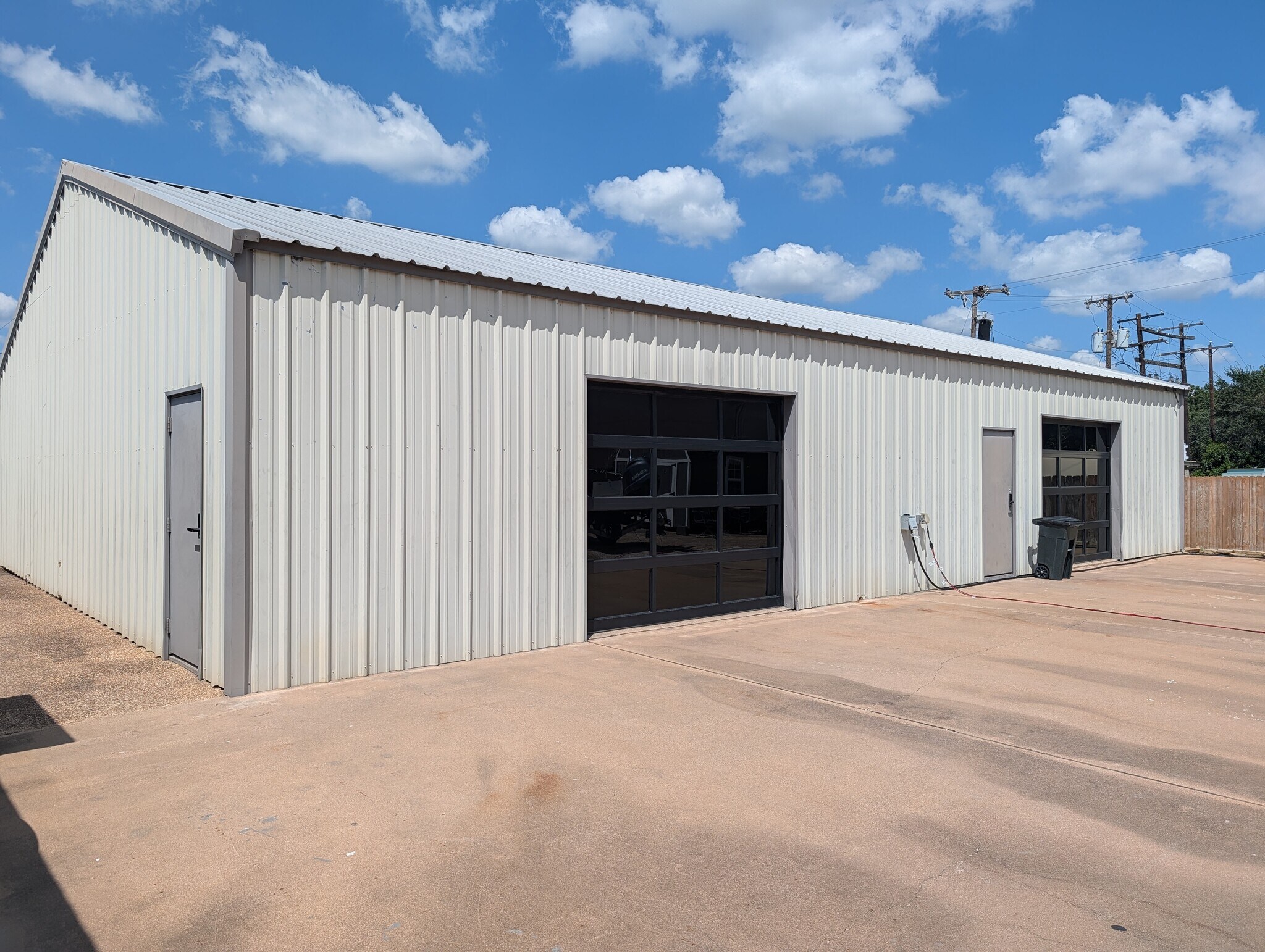 205 M-B Industrial Dr, Woodway, TX à vendre Photo principale– Image 1 sur 4