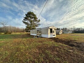 Plus de détails pour 826 County Road 48, Haleyville, AL - Logement à vendre