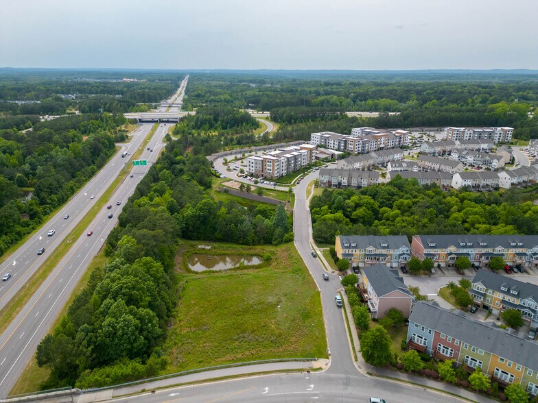 1001 Reedybrook Xing, Apex, NC à vendre - Photo de l’immeuble – Image 2 sur 10