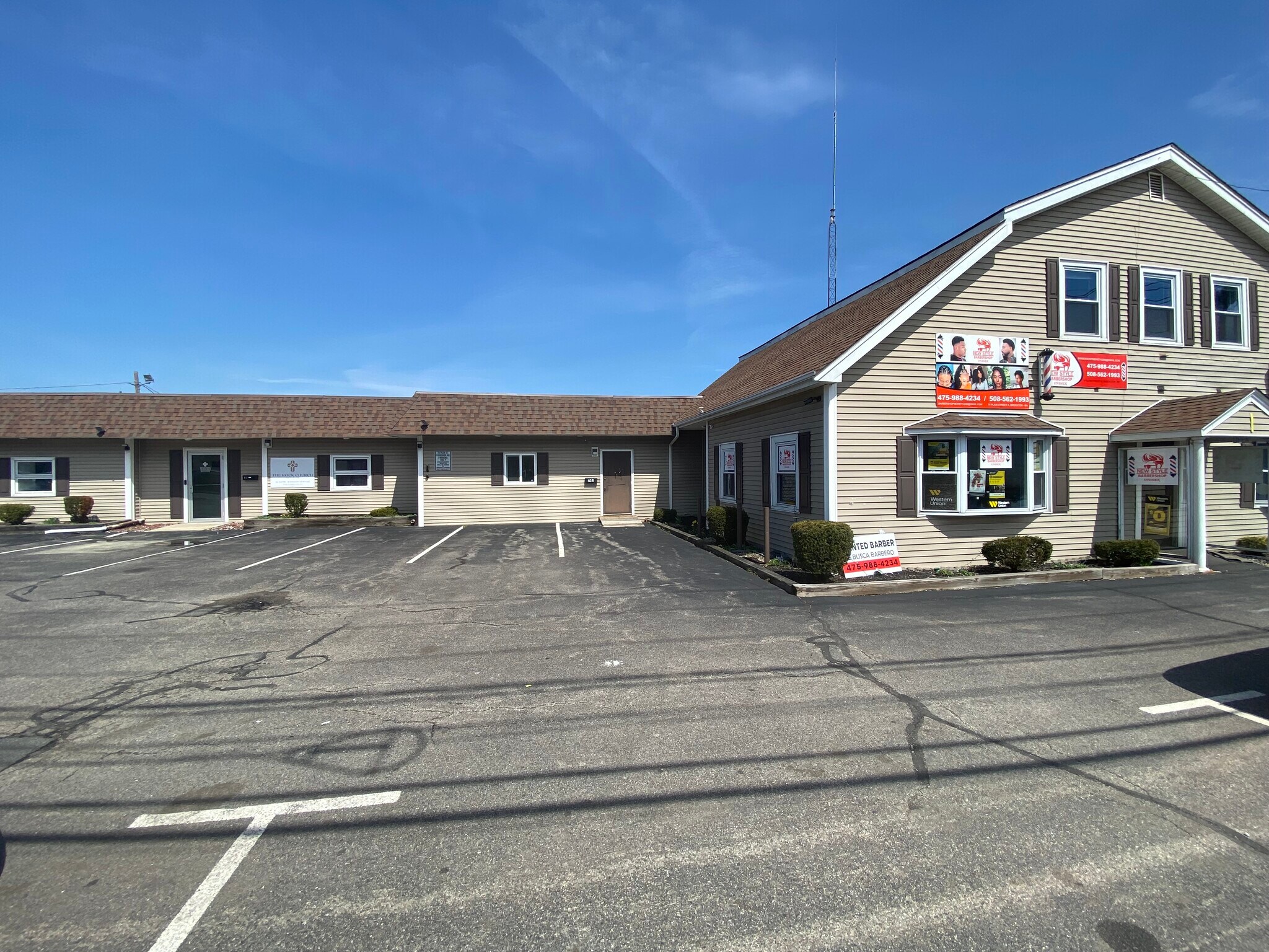 74 Plain St, Brockton, MA à louer Photo principale– Image 1 sur 15