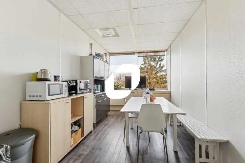 Bureau dans Cergy à louer - Photo de l’immeuble – Image 2 sur 15