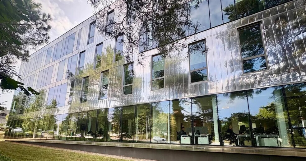 Bureau dans Saint-Herblain à vendre - Photo de l’immeuble – Image 1 sur 19